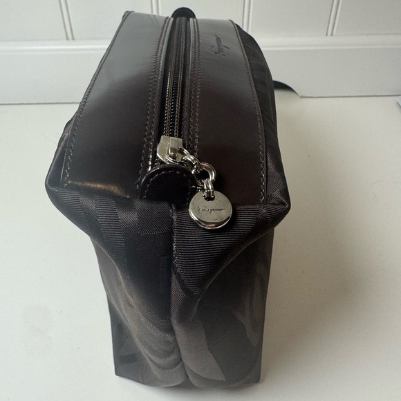 Salvatore Ferragamo Canvas Nylon & Leather Brown Cosmetic Toiletry Travel Pouch - Picture 5 of 10